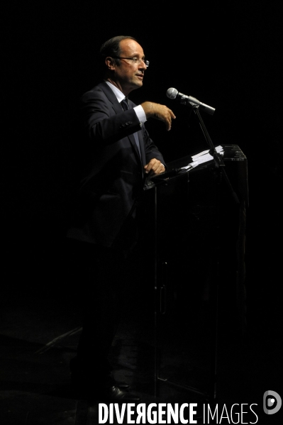 Francois hollande a cahors, tulle et a la fete de la rose de clergoux