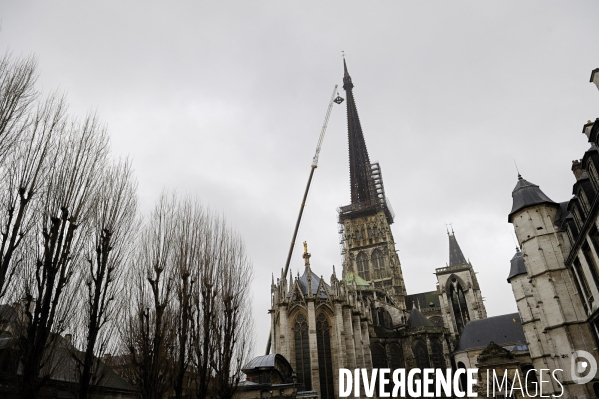 Refection des clochetons de la cathédrale de Rouen