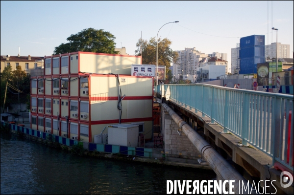 Travaux de prolongement de la ligne 12 du métro parisien à Aubervilliers. Octobre 2011.