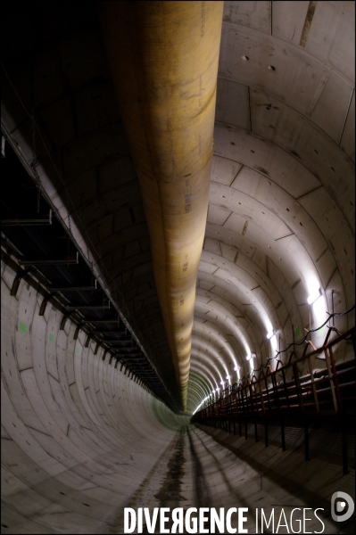 Travaux de prolongement de la ligne 12 du métro parisien à Aubervilliers. Octobre 2011.