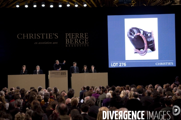 2eme jour de la vente par Christie s de la collection Yves Saint Laurent et Pierre Bergé au Grand Palais, consacré aux Arts décoratifs du XXème siècle