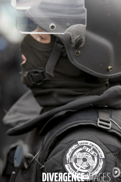 Creation de la fipn ( force d   intervention de la police nationale )