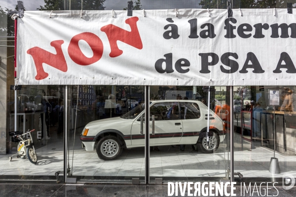Rassemblement des salariés et sous-traitants de PSA Peugeot Citro n