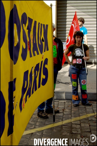 Manifestation du personnel de La Poste, à Paris le 22 septembre 2009.