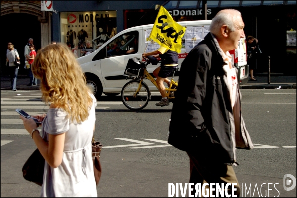 Manifestation du personnel de La Poste, à Paris le 22 septembre 2009.