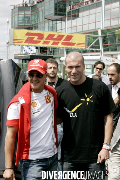 Zinedine ZIDANE et Michael SCHUMACHER au GP de France F1.