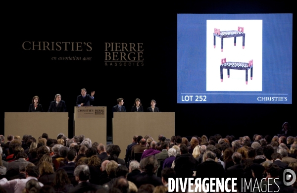 2ème jour de la vente par Christie s de la collection Yves Saint Laurent et Pierre Bergé au Grand Palais, consacré aux Arts décoratifs du XXème siècle