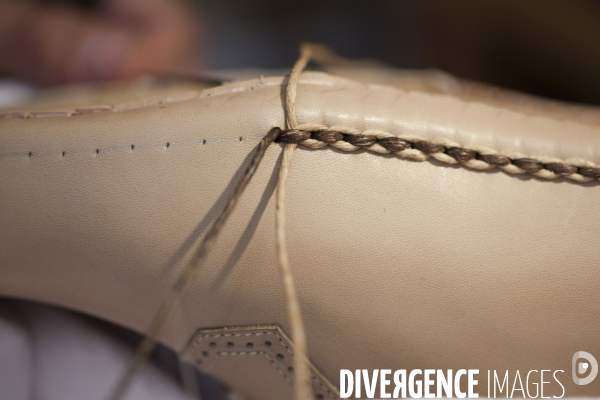 Le groupe LVMH va ouvrir ses ateliers du luxe aux visiteurs. Ici, les ateliers de fabrication manuelle des chaussures Berluti.