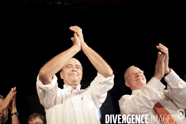 Alain Juppé en campagne pour reconquérir la mairie de Bordeaux