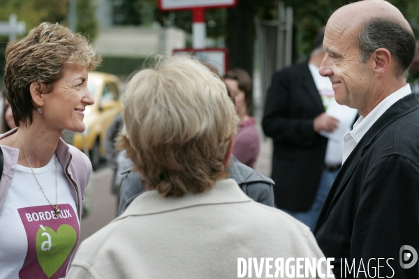 Alain Juppé en campagne pour reconquérir la mairie de Bordeaux