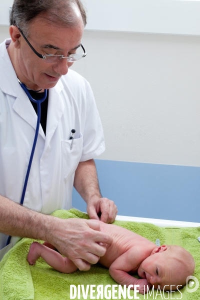 Maternite - Examen pediatrique #4