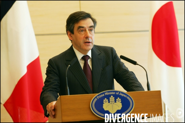 Visite de Francois Fillon au Japon