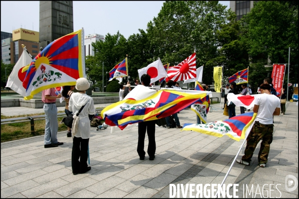 G8 - Manifestation pour la liberte du Tibet ( version Extreme Droite )