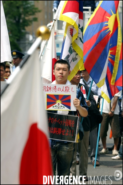 G8 - Manifestation pour la liberte du Tibet ( version Extreme Droite )