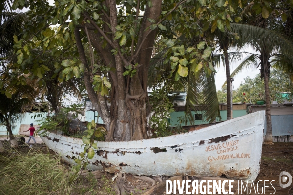 Guadeloupe : a portrait of an island #### portrait d une ile