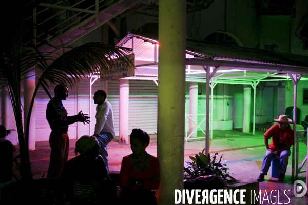 Guadeloupe : a portrait of an island #### portrait d une ile