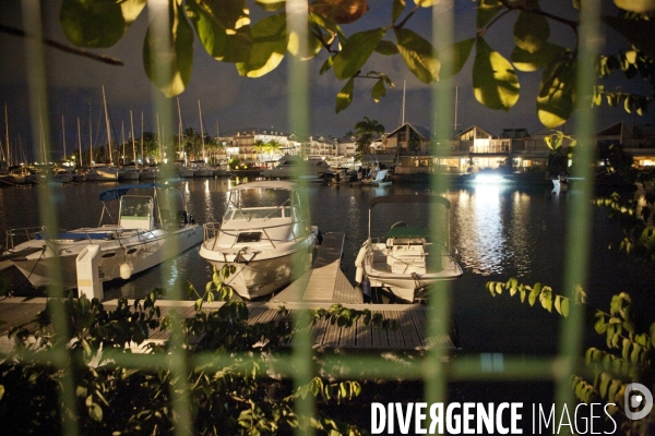 Guadeloupe : a portrait of an island #### portrait d une ile