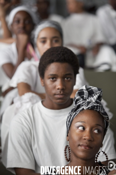 Guadeloupe : a portrait of an island #### portrait d une ile