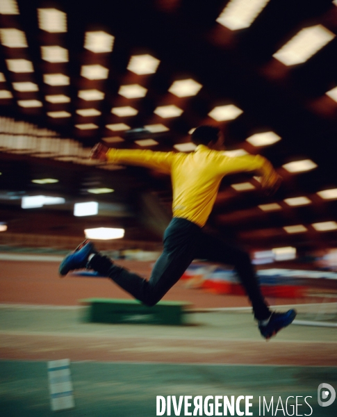 Institut National du Sport et de l Education ///  National Institute of Sport and Education