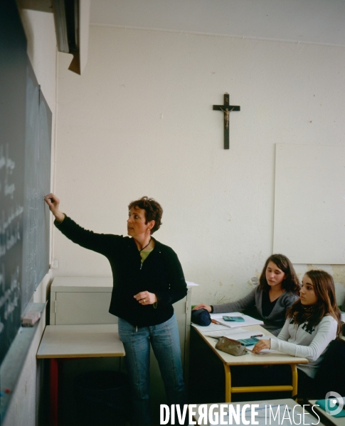 Enseignement , les collèges ///  Education, secondary schools
