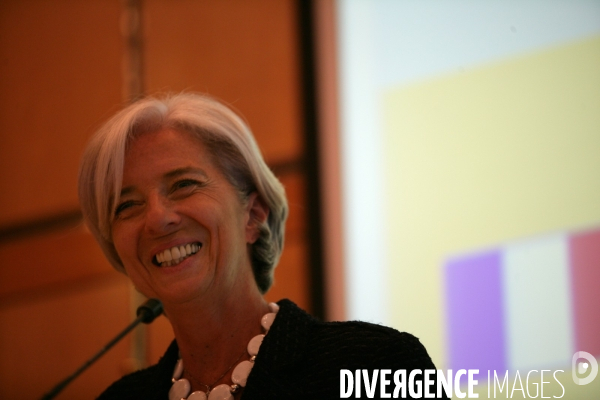 Christine Lagarde lors d un point presse a Bercy le 02 Juin 2010