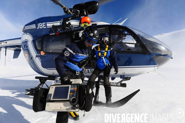 SECOURS EN MONTAGNE: Missions operationnelles des gendarmes du PGHM