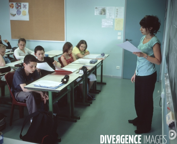 Enseignement , les collèges ///  Education, secondary schools