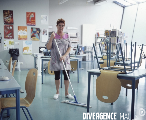 Enseignement , les collèges ///  Education, secondary schools