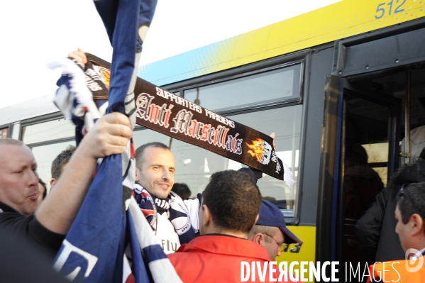 Arrivée des supporters parisiens en gare d Aubagne.