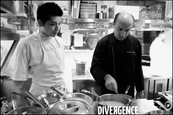 Les frères Jacques et Laurent POURCEL dans leur restaurant Sens & Saveurs de Tokyo