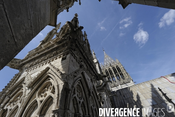 Refection des clochetons de la cathédrale de Rouen