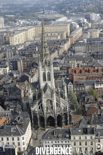 Refection des clochetons de la cathédrale de Rouen