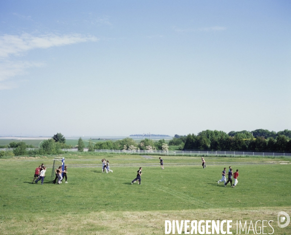 Enseignement , les collèges ///  Education, secondary schools