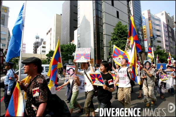 G8 - Manifestation pour la liberte du Tibet ( version Ami du Tibet )