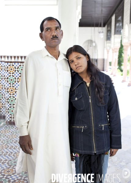 Ashiq bibi et sidra bibi. le mari et l une des filles de asia bibi condamnée a mort au pakistan.