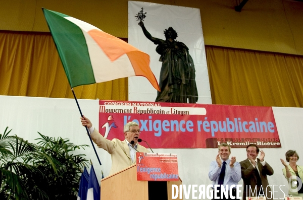 Jean-Pierre Chevenement élu président du MRC.