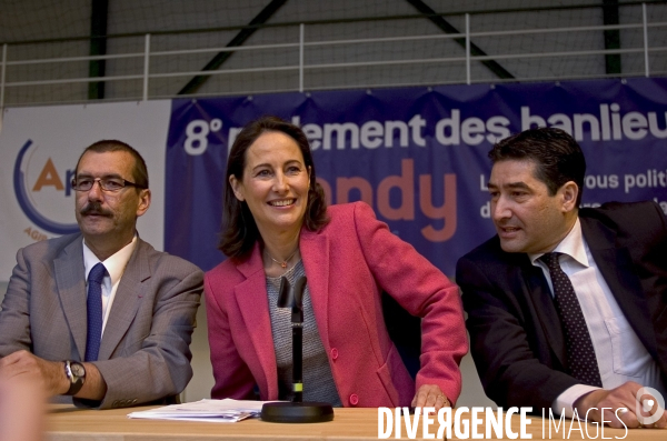 Ségolène Royal implique  le parlement des banlieues  dans la démocratie participative .