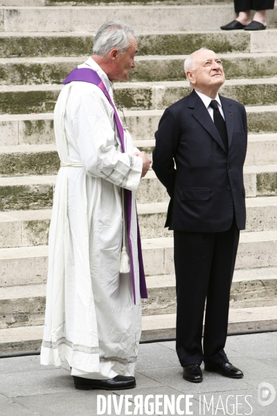 Les obseques d Yves Saint Laurent celebrees en l eglise Saint-Roch