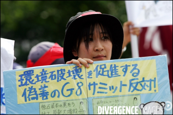 Manifestation contre le G8 a Sapporo