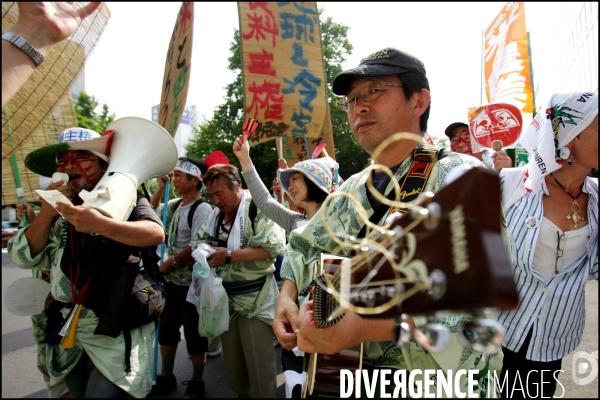 Manifestation contre le G8 a Sapporo