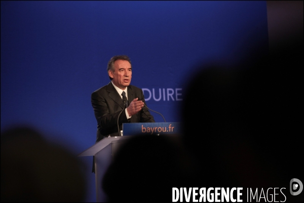 BAYROU premier forum sur les themes du redressement de la France au lendemain de la perte du triple A