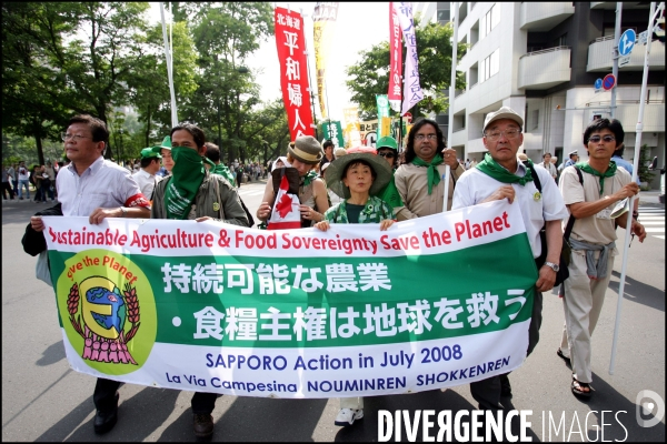 Manifestation contre le G8 a Sapporo