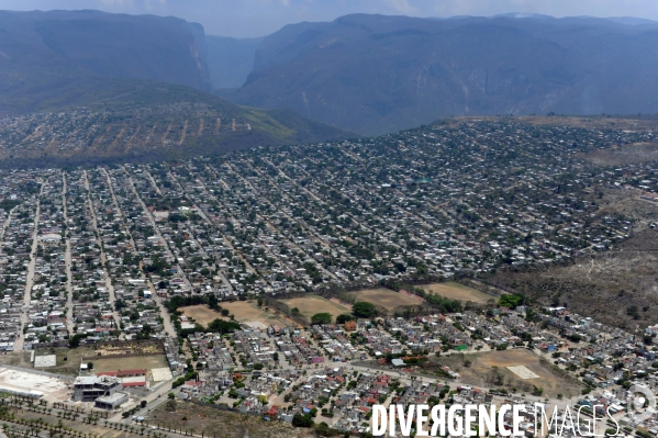 MEXIQUE: Etat du CHIAPPAS - Diversite naturelle, geograaphique, ethnographique et culturelle