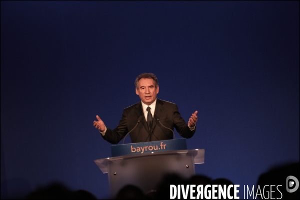 BAYROU premier forum sur les themes du redressement de la France au lendemain de la perte du triple A