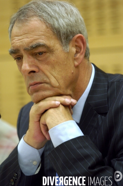 Henri Emmanuelli clôture son tour de France des délocalistations.