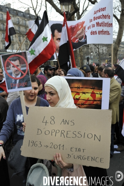 Manifestation de libyens en soutien aux leurs au pays.