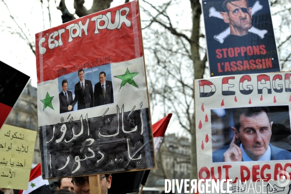 Manifestation de libyens en soutien aux leurs au pays.