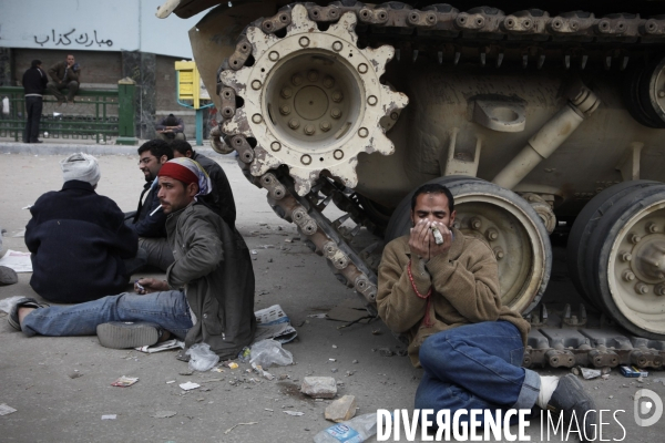 A day in the life of al tahrir square - un jour dans la vie de la place al tahrir