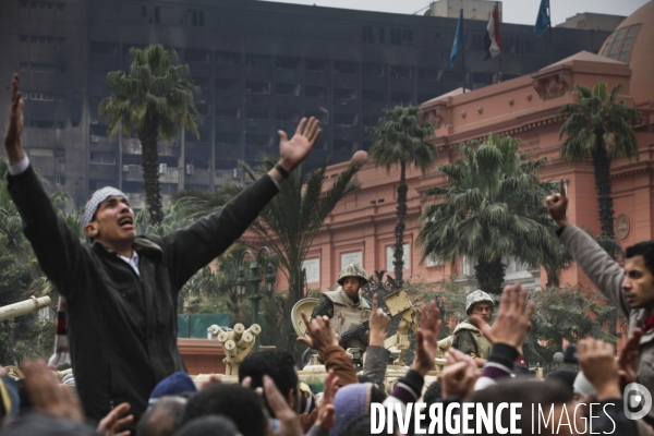 A day in the life of al tahrir square - un jour dans la vie de la place al tahrir