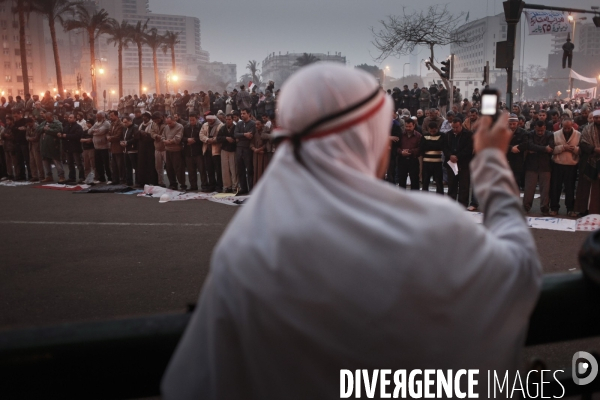 A day in the life of al tahrir square - un jour dans la vie de la place al tahrir